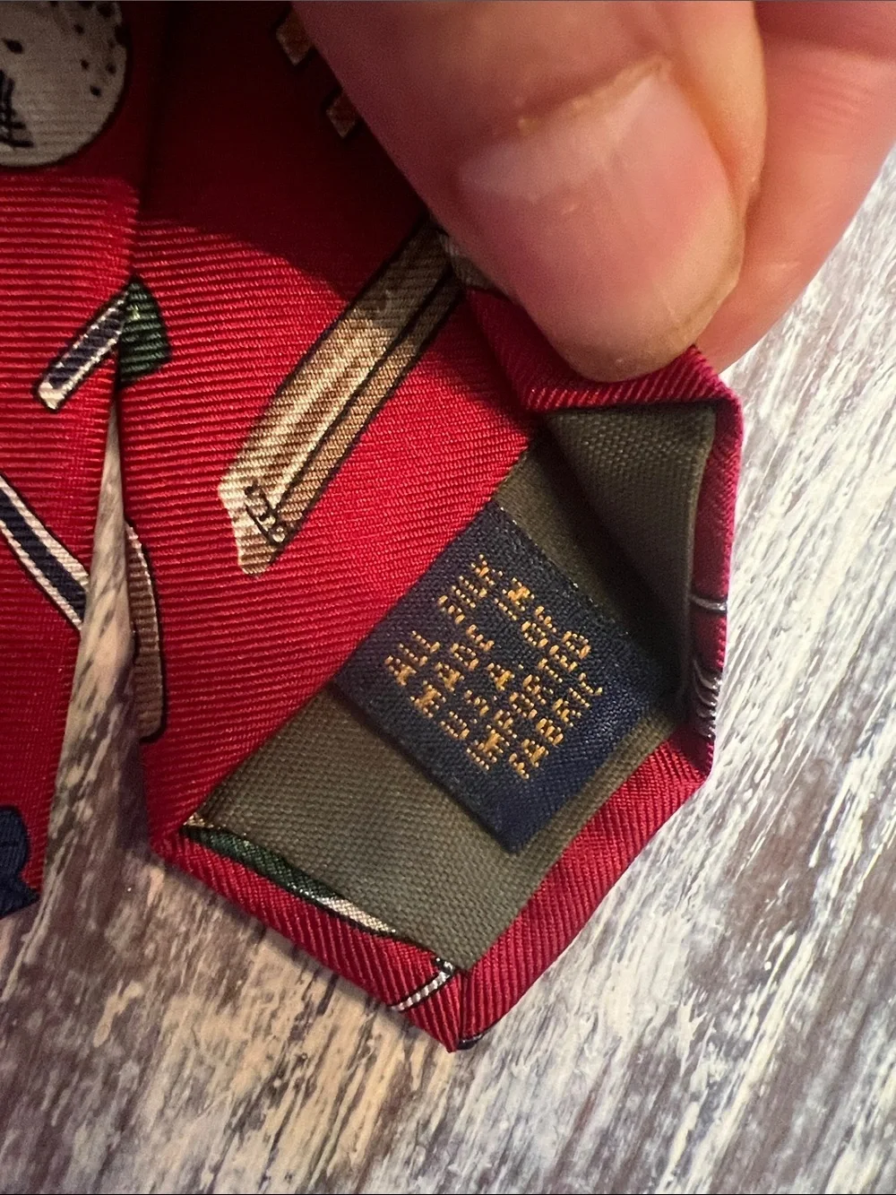 Chaps Ralph Lauren  Red Golf Club Print Men's Tie. New!! 100% silk